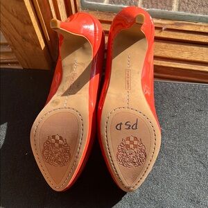 Vince Camuto Orange Heels with Glossy Finish and Pointed Toe